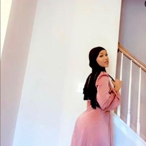 Meet your Posher, Halima